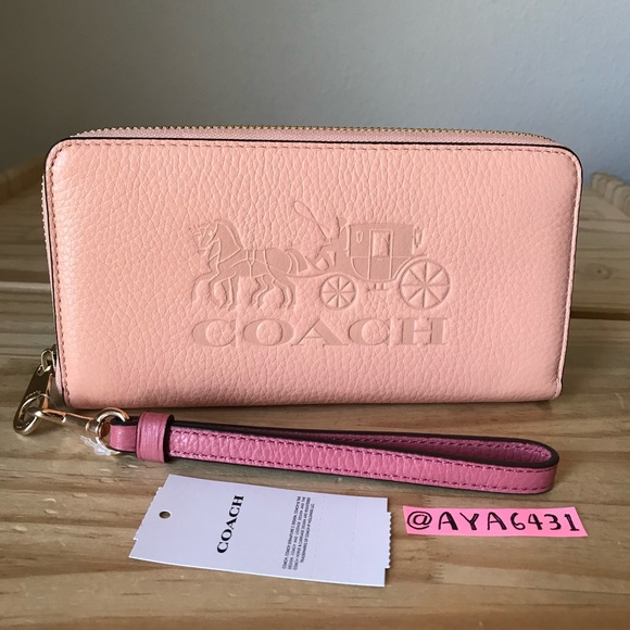 Coach Handbags - Coach wallet🎈🎈